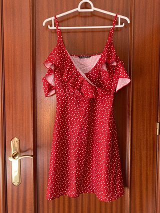 Vestido rojo Shein de segunda mano por 8 EUR en Barcelona en WALLAPOP