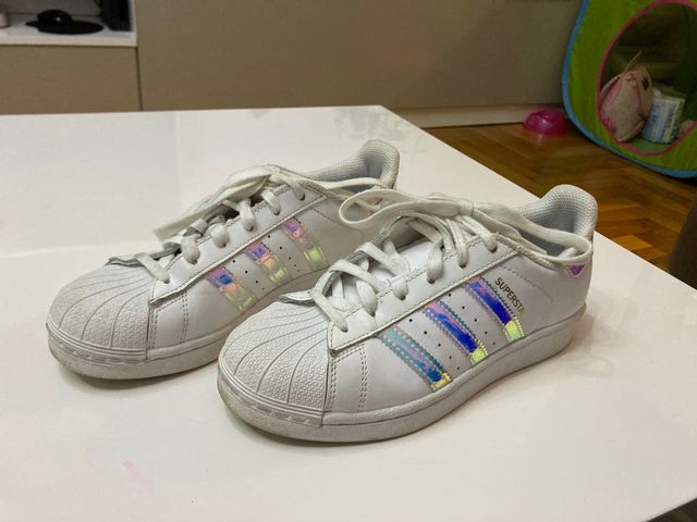 Adidas Superstar