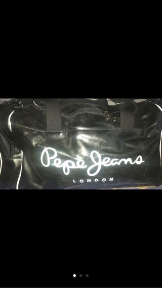 Bolsa de viaje Pepe Jeans color negro sin estrenar de segunda mano por 45  EUR en Salamanca en WALLAPOP
