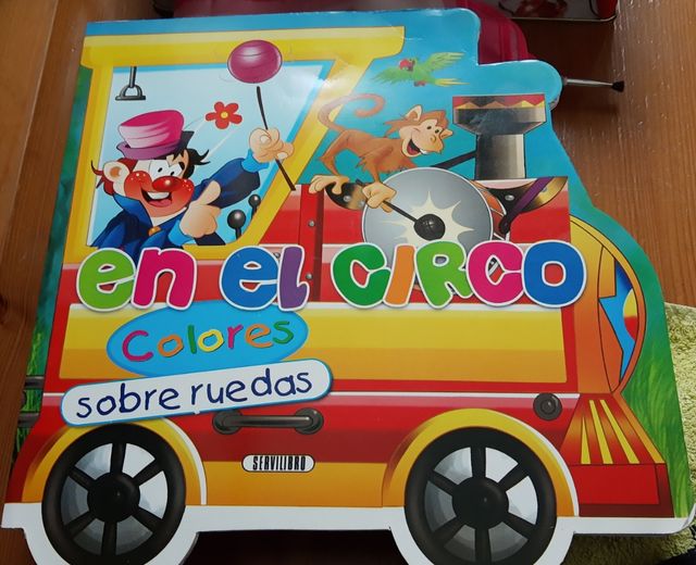 LIBRO DINOSAURIOS 5 más de regalo  TITO VACA BAMBI