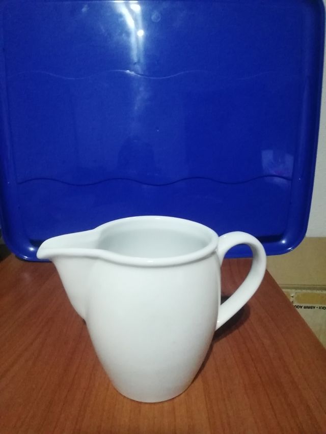 jarra cerámica leche
