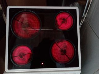 Horno y vitrocerámica Superser dúo de segunda mano por 120 EUR en Málaga en  WALLAPOP