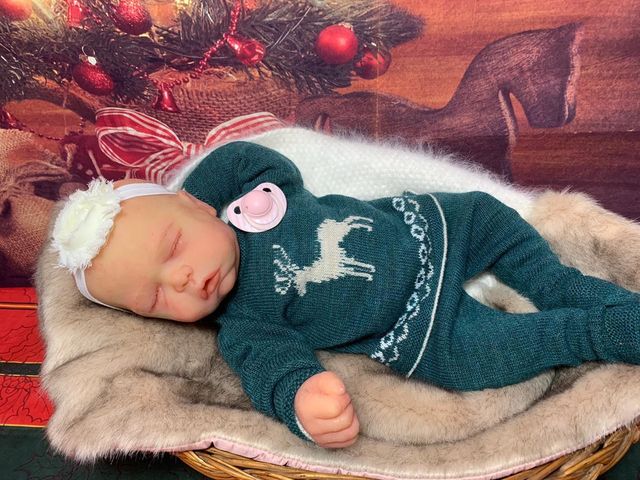 Reborn silicona niña 44 cm