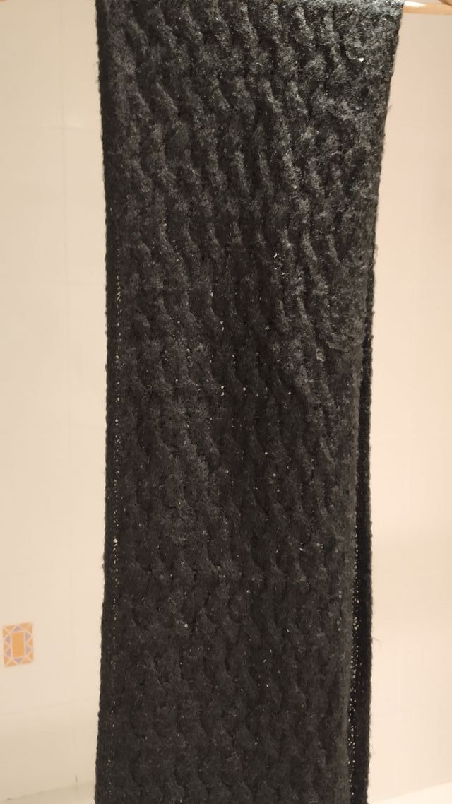 Bufanda negro con lentejuelas