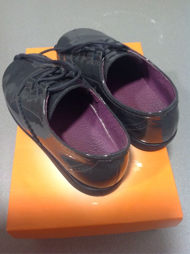 Zapatos charol niño