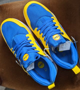 Playeras,zapatillas,deportivas n°42,marca Lidl. de segunda mano por 15 EUR  en Gijón en WALLAPOP