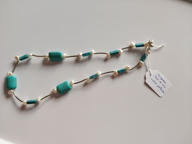 Collar turquesas y perlas