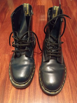 Botines Dr. Martens color azul de segunda mano por 50 EUR en Santander en  WALLAPOP