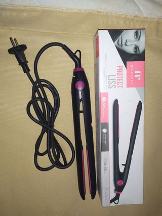 Plancha de pelo de segunda mano por 12 EUR en Córdoba en WALLAPOP
