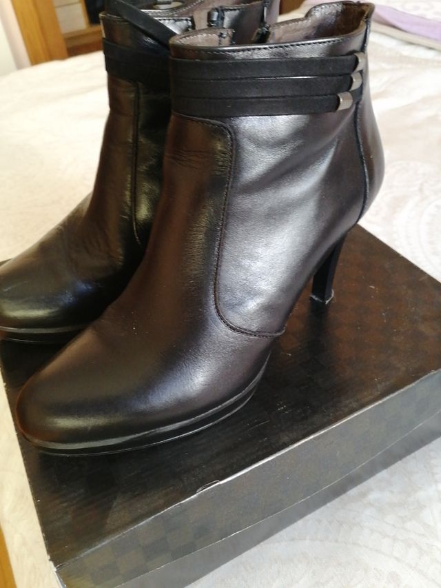 botín de piel señora