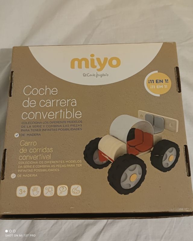 coche de carreras de juguete