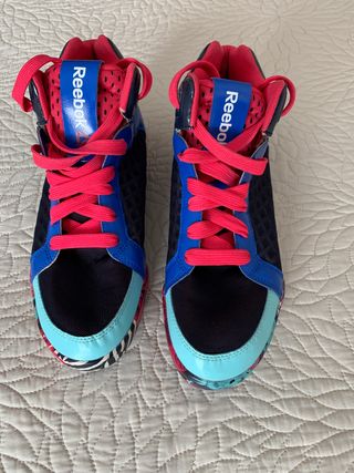 ZAPATILLAS REEBOK LES MILLS DANCE URTEMPO MID 2.0 de segunda mano por 60  EUR en Santiago de Compostela en WALLAPOP