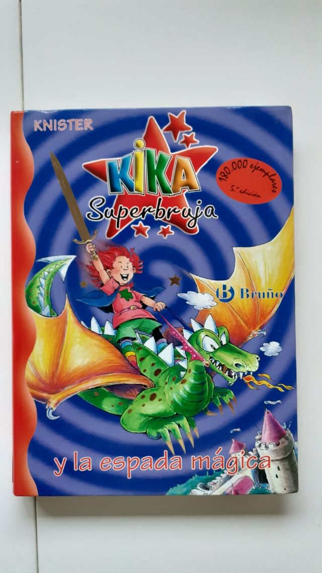 Maika superbruja y la espada magica