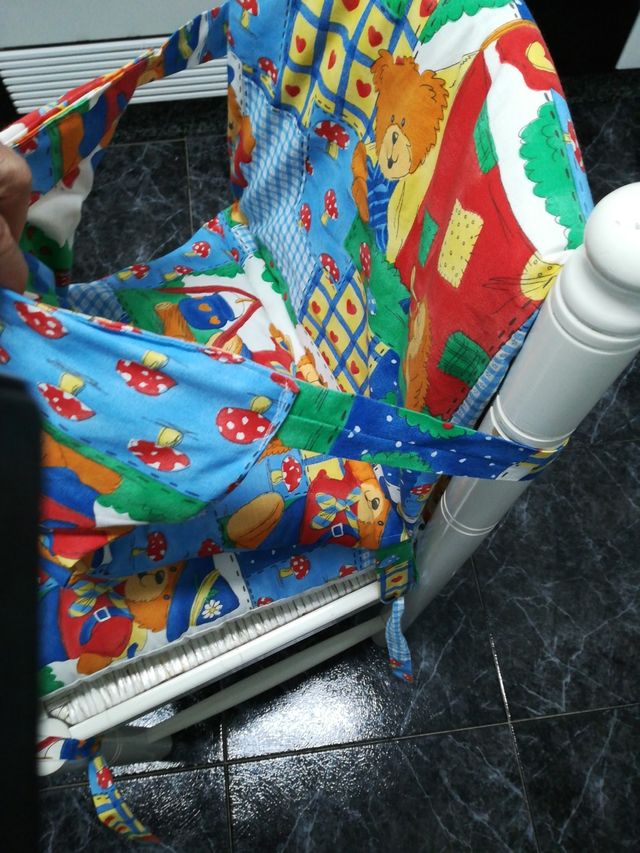 Trona de viaje, hecha a mano