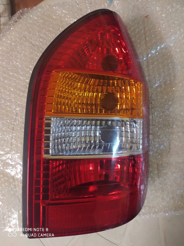 Piloto de Opel Zafira 