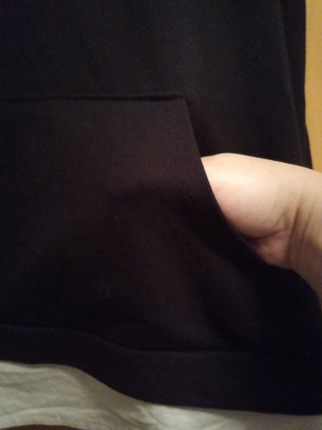 camiseta tipo sudadera