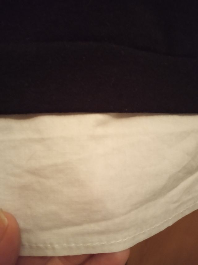 camiseta tipo sudadera