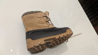 Botas de invierno niño marca TÉCNICA de segunda mano por 30 EUR en Molino  de La Hoz en WALLAPOP