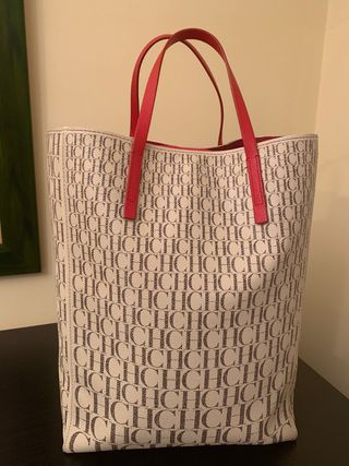 Bolso tote Carolina Herrera. de segunda mano por 260 EUR en Gijón en  WALLAPOP