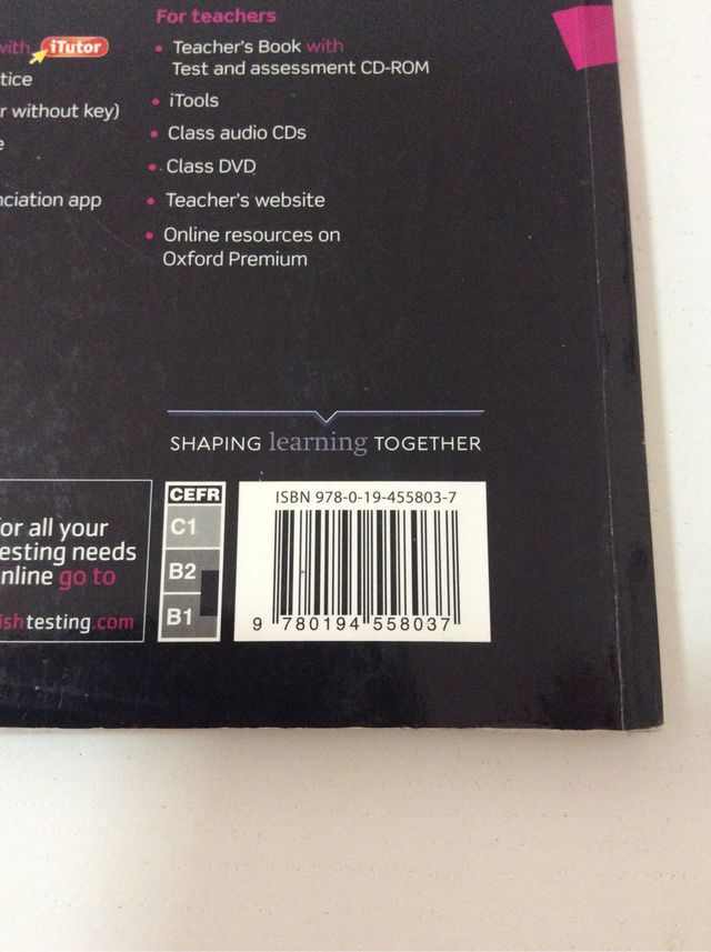 ENGLISH FILE Intermediate Plus Student's Book