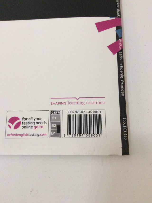 ENGLISH FILE Intermediate Plus Student's Book