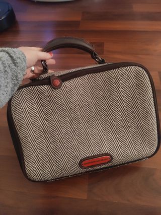 Maletín Salvador Bachiller de segunda mano por 12 EUR en Navalcarnero en  WALLAPOP