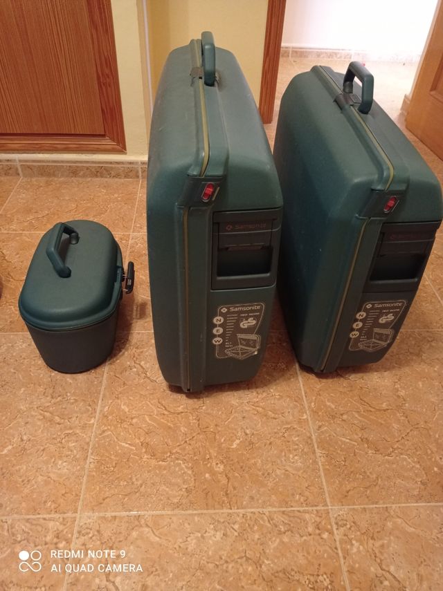 maletas marca sansonite.