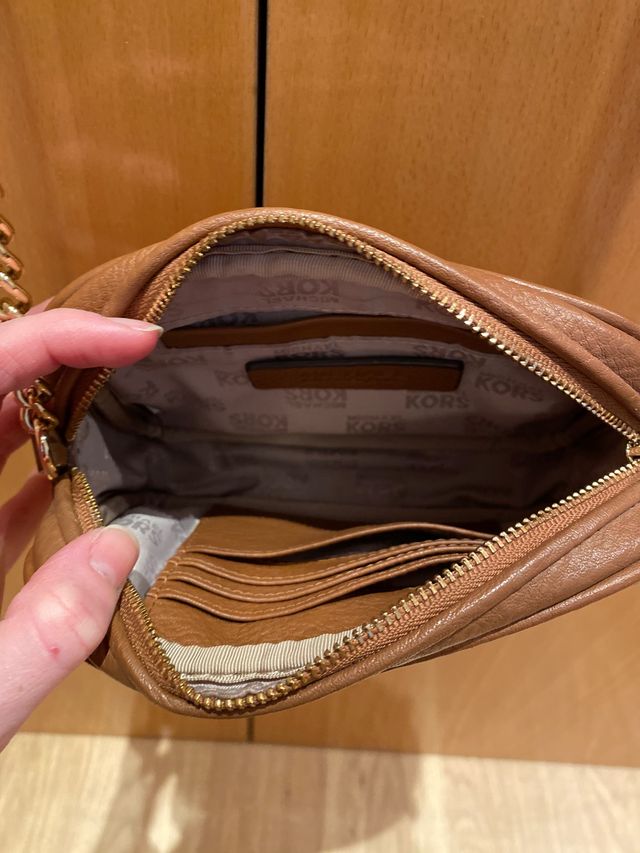 bolsito piel michael kors camel