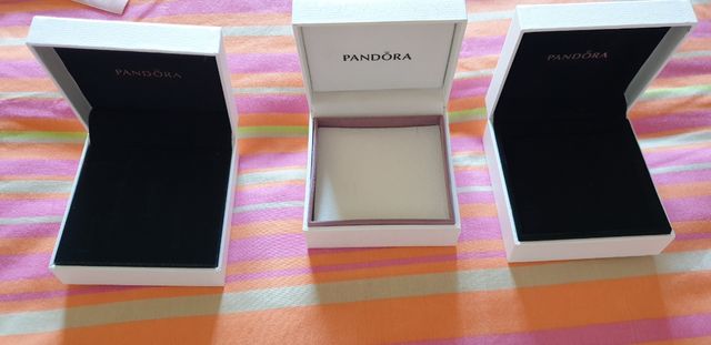 Bolsas y cajas de Pandora