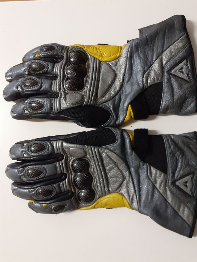 guantes dainese, no bmw, no alpinestar