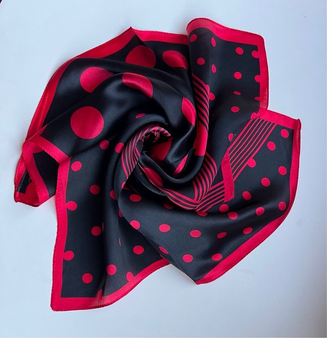 Pañuelo Seda Natural «Polka Dots Flamenco»