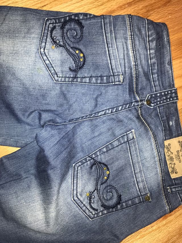 vaqueros media tibia chica