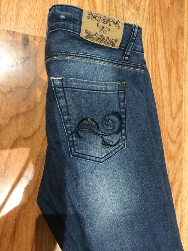 vaqueros media tibia chica