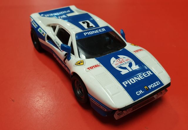 Coche Scalextric FERRARI GTO 4074