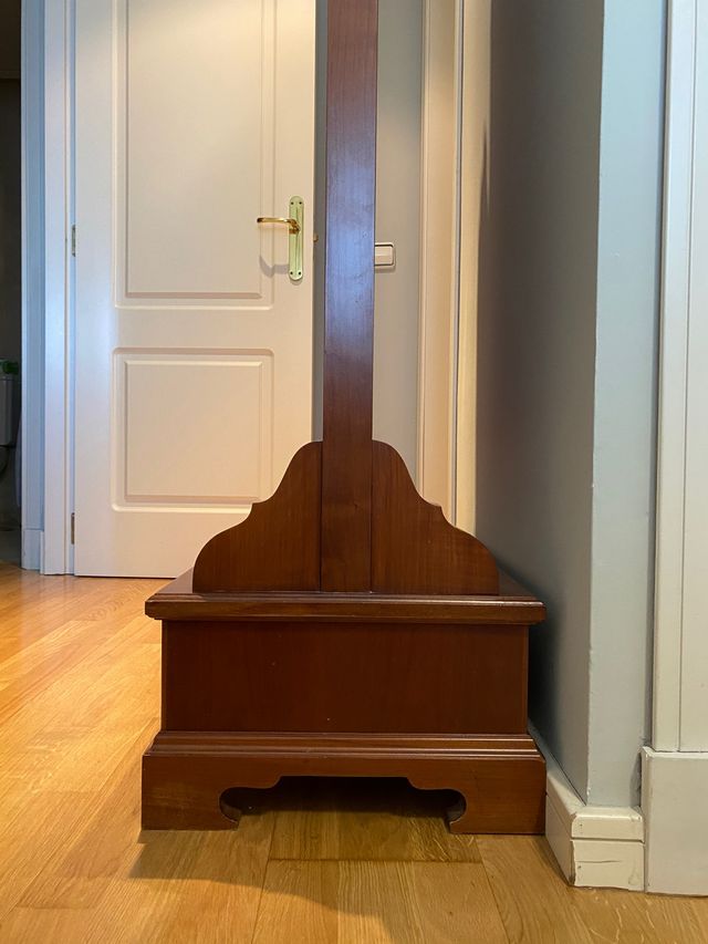 Espejo madera cerezo de segunda mano por 210 € en Madrid en WALLAPOP