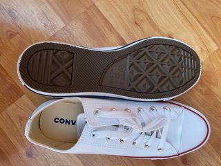CONVERSE ALL STAR BAJAS POLIPIEL de segunda mano por 35 EUR en Salamanca en  WALLAPOP
