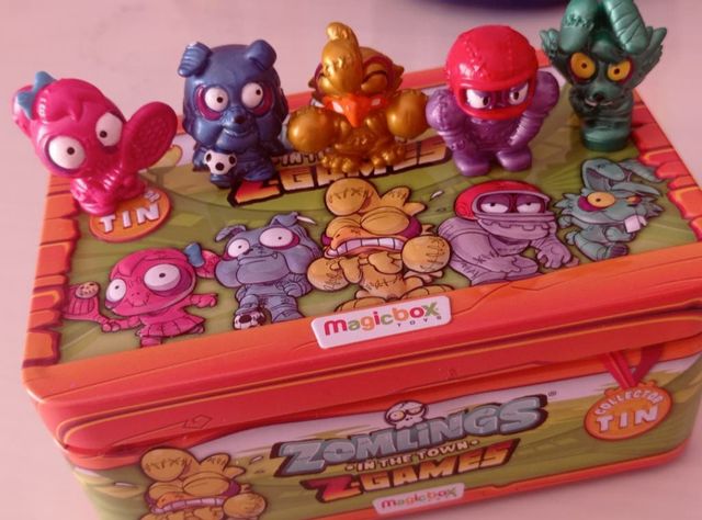 Lote juguetes zomblings