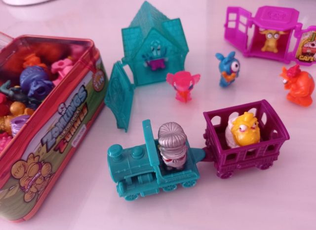 Lote juguetes zomblings