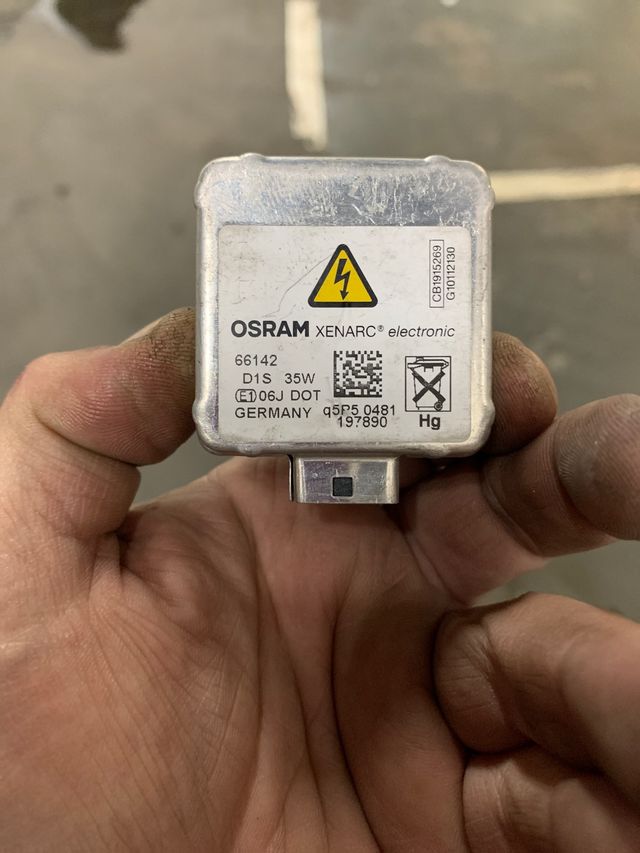 Lámpara de xenon marca OSRAM tipo D1S 35w