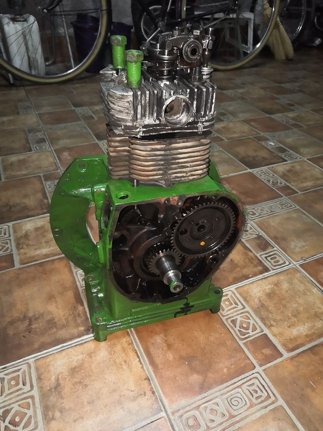 maqueta motor seccionado