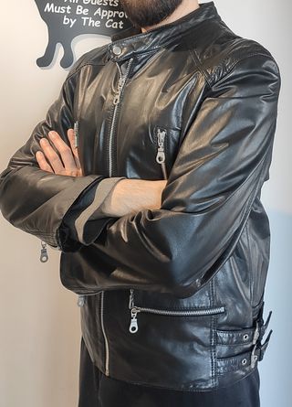 Chaqueta cuero hombre Easy Wear talla 52 de segunda mano por 30 EUR en  Zaragoza en WALLAPOP