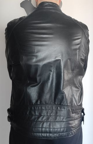 Chaqueta cuero hombre Easy Wear talla 52 de segunda mano por 30 EUR en  Zaragoza en WALLAPOP