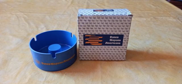 Cenicero Banco Hispano Americano