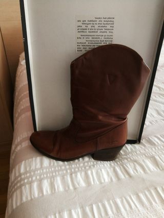 Camperas Pepe jeans de segunda mano por 10 EUR en Sant Feliu de Llobregat  en WALLAPOP