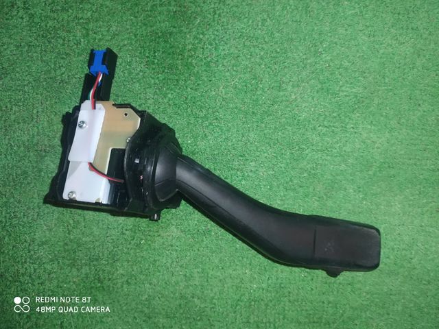 Mando Limpiaparabrisas León 2  REF: 1K0953519H