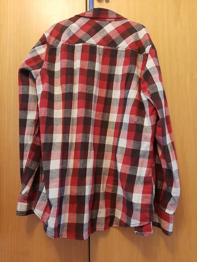 Camisas Easywear y Primark