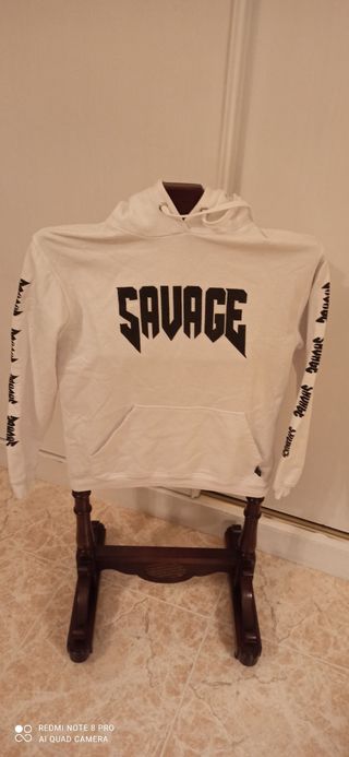 Sudadera savage Blanca de segunda mano por 14 EUR en El Molar en WALLAPOP