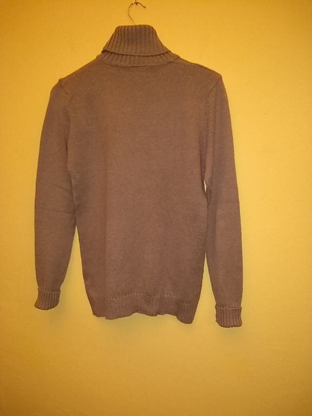 Jersey de lana cuello alto