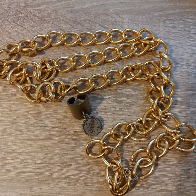 Collar chocker a estrenar