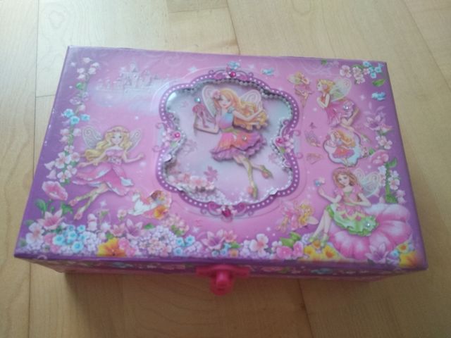 Caja de hadas infantil con papelería a juego